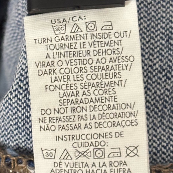 Calvin Klein Medium Wash, Medium Rise, Skinny Narrow Leg, Black Label Jeans - 36 - Picture 16 of 16